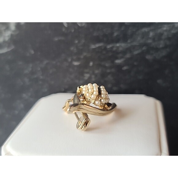 Ladybug On Wishbone Faux Pearl And Rhinestone Brooch Vintage Costume Jewelry - Picture 4 of 10